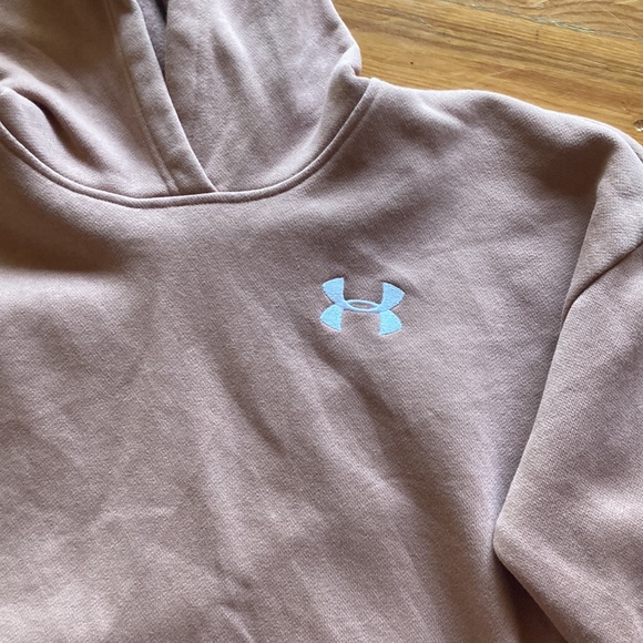 Under Armour hoodie heavy dusty rose, lettering on sleeves, like new - Picture 3 of 6